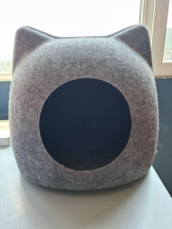 Машинка для стрижки, плойки, утюжок, ролики, корсет, домик для животных, браслет Пандора, куртка спорт 5