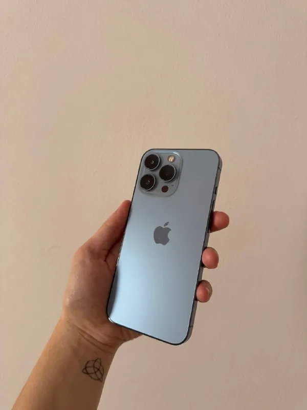 iPhone 13 Pro 1