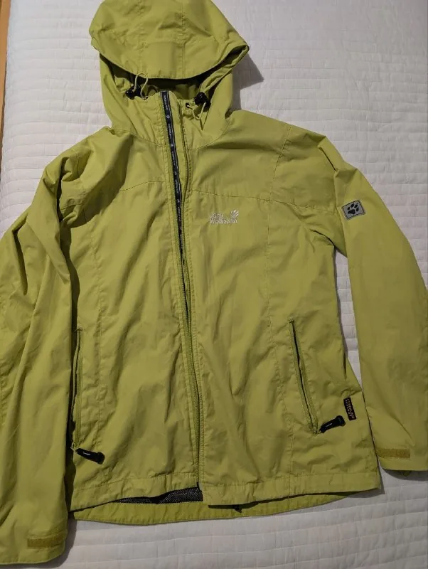 Женская куртка Jack Wolfskin 1