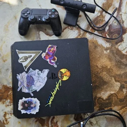 PS4 Slim