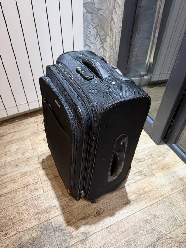 Чемодан Sun Polo размер М 2