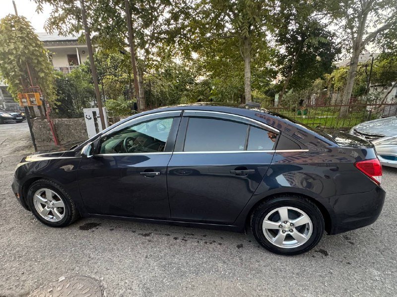 Chevrolet Cruze 2015 бензин механика 7