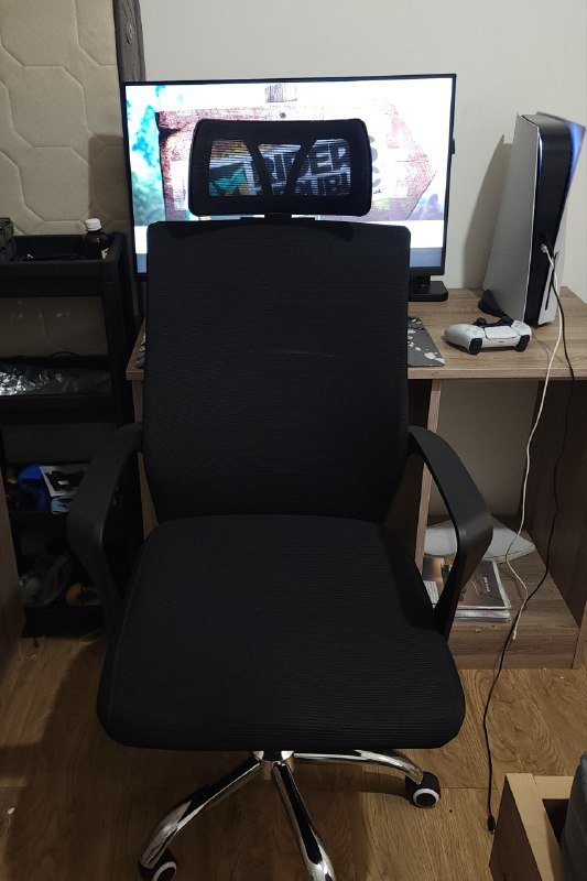 Офисное кресло