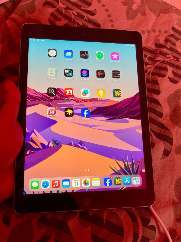 Apple iPad 5th 32GB, Samsung Galaxy Watch 6 Classic 47mm