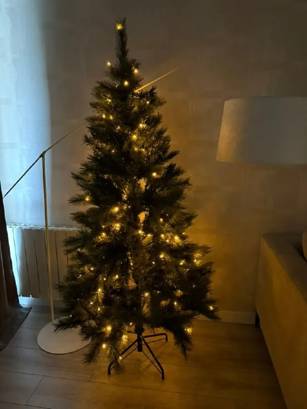 Искусственная ёлка Black Box Trees Medford Green LED 1