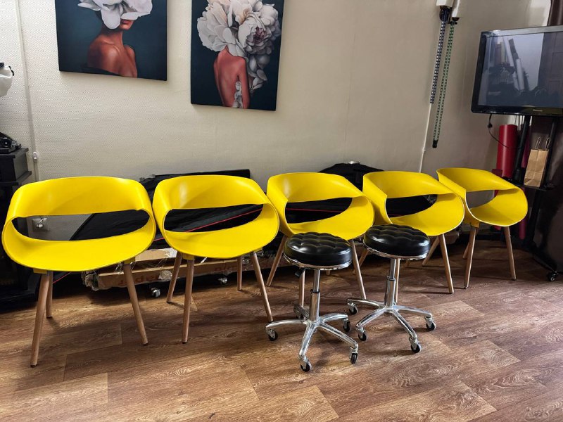 5 yellow chairs for sale