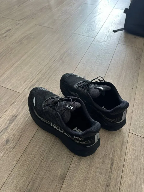 HOKA Clifton 11 GTX Wide sneakers 1