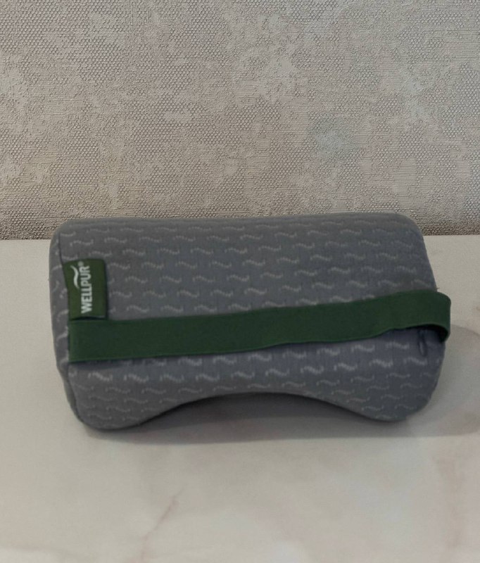 Подушка для путешествий с резинкой 2