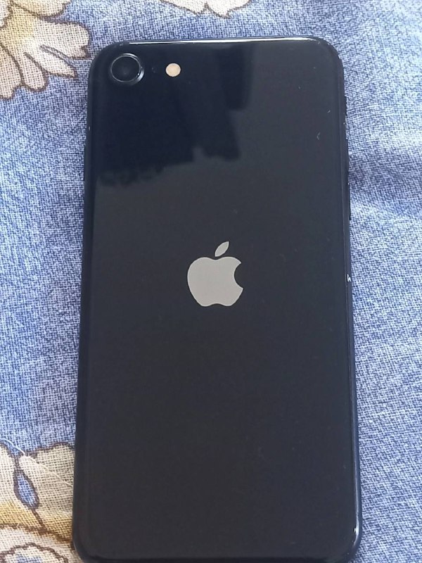 iPhone SE 2022 128GB, защитное стекло, чехлы 2