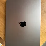 Asus ROG Strix G15, MacBook Pro M1 4