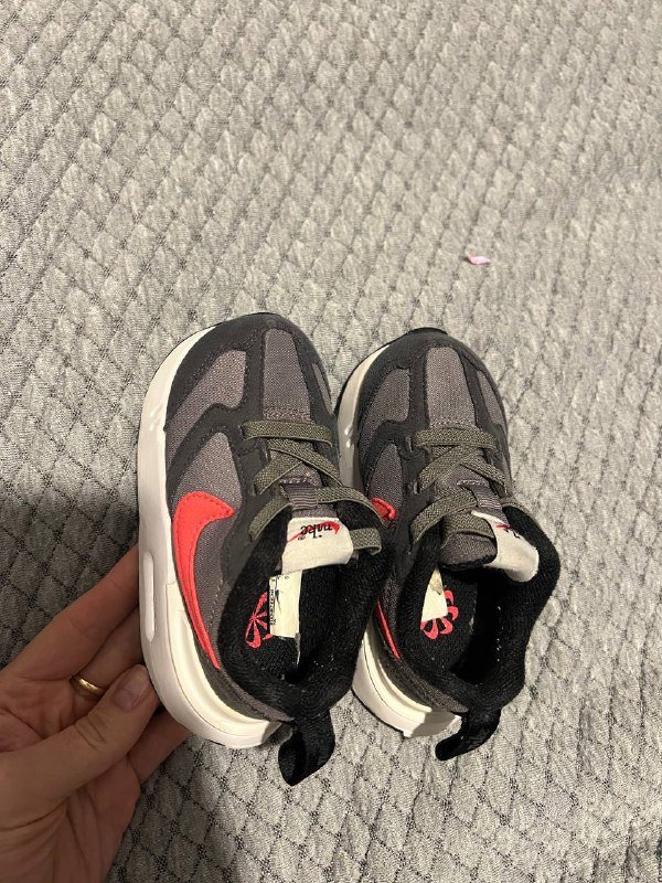 Кроссовки Nike р-р 22 US 6C 2