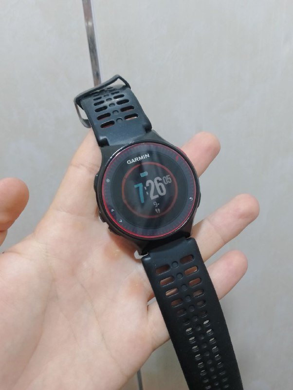 Garmin Forerunner 225 часы с зарядным устройством
