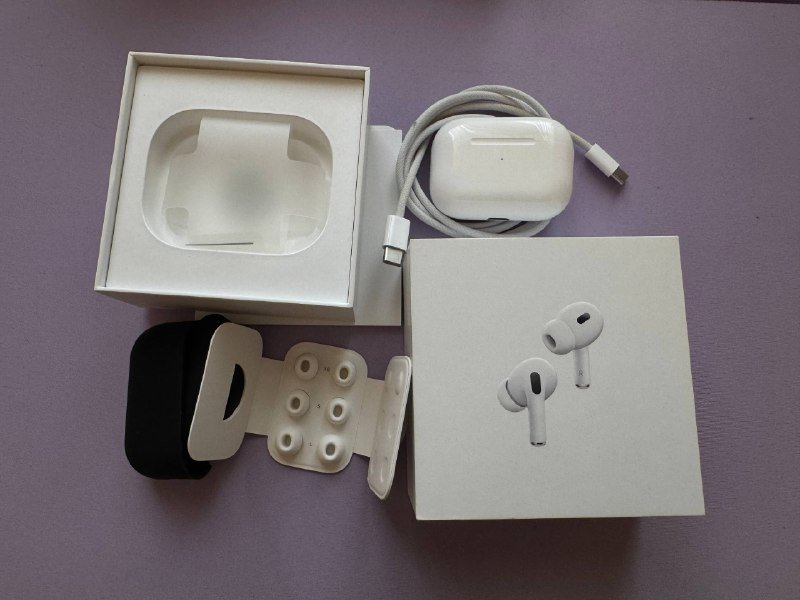 Apple AirPods Pro 2 (USB-C) 3