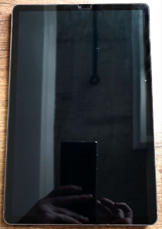 Планшет Samsung Galaxy Tab 6 128 ГБ с чехлом-клавиатурой 3