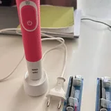Электрическая зубная щётка Oral-B Braun 2