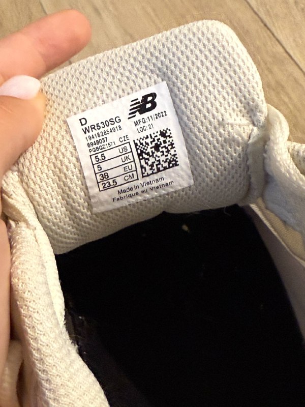 Женские кроссовки New Balance размер 23,5