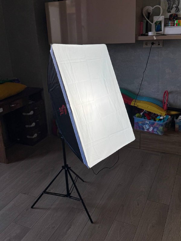 Комплект студийного оборудования Falcon Eyes KeyLight 425LED софтбокс штатив свет 3