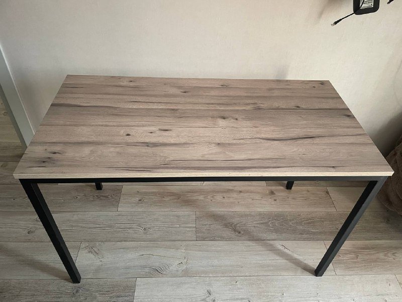 компьютерное кресло, рабочий стол