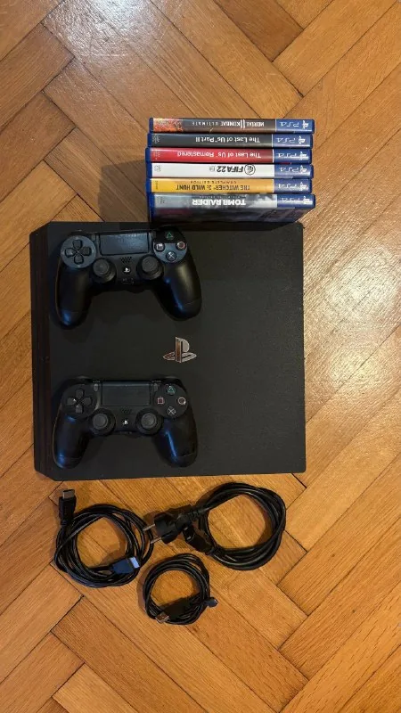 PlayStation 4, 2 controllers, games, cables