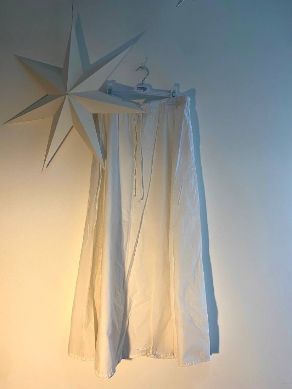 Зеленое платье, хлопковая макси-юбка, джинсы, мини юбка-шорты 3