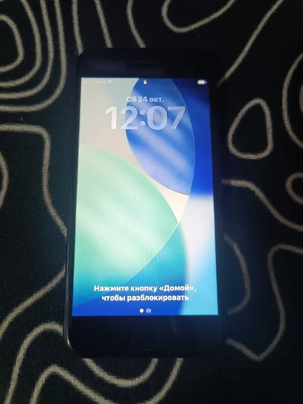 Смартфон Apple iPhone SE 2022 64 ГБ 1