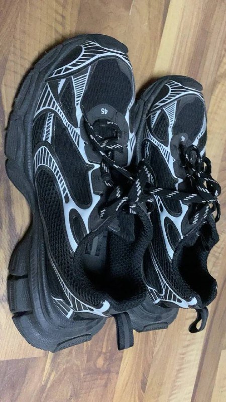 Мужские кроссовки размер 45 3