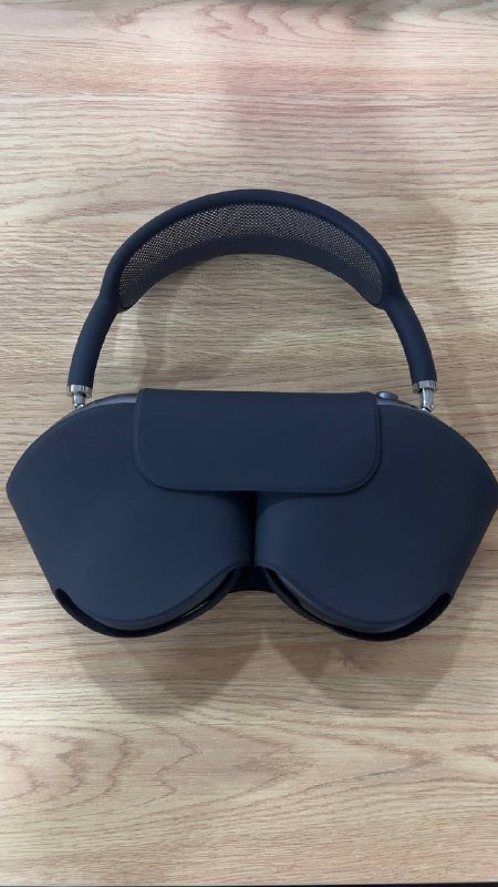 AirPods Max space gray lightning 3