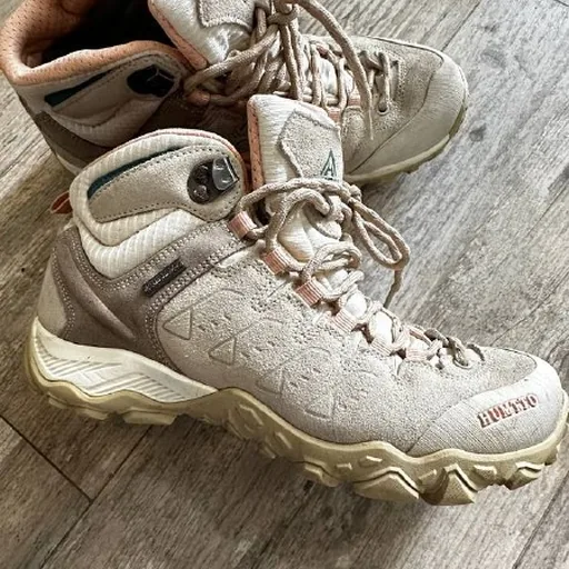 Женские треккинговые ботинки Humtto
