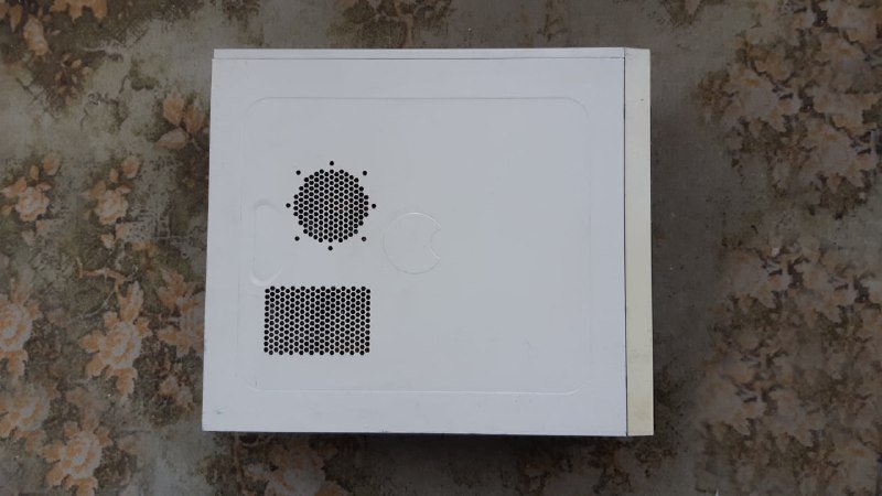 Старый ящик для компьютера Pentium 4 2.40 Ghz, 512 mb RAM 3