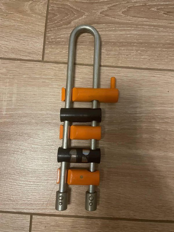 Рейкьявик дождевик, бинокль, карабины, веревки и пр. 3