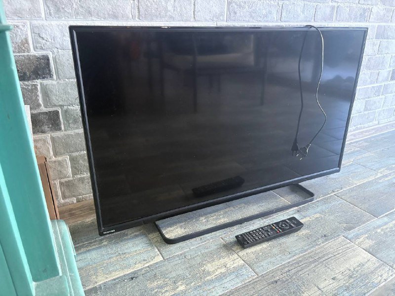 Телевизор Toshiba с дефектом для ремонта или на запчасти 2
