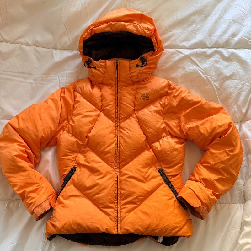 Куртка женская Nike