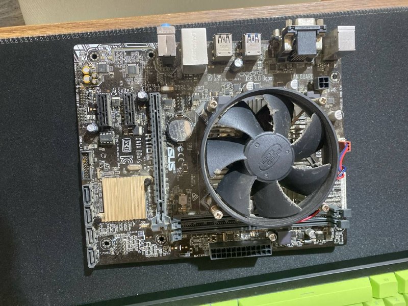 Материнская плата Asus H110M-K, Процессор Intel Core I7 7700, Оперативная память 2