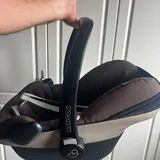 Автолюлька Maxi-Cosi Pebble Plus i-Size 4