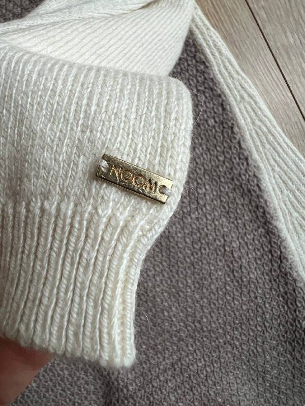 Свитер Noom размер L 4