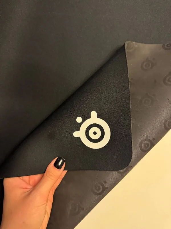 SteelSeries gaming mouse pad 60×120 cm 1