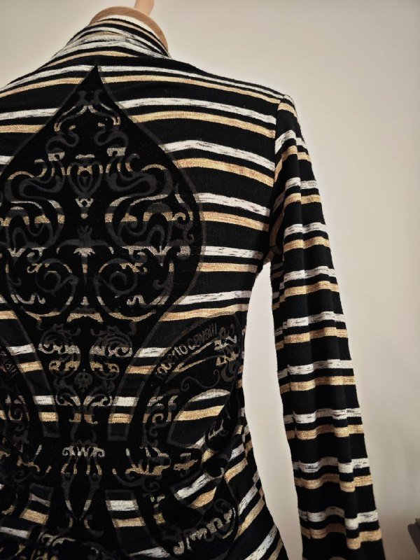 Кофта Roberto Cavalli в готическом стиле, размер S 3