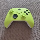 Беспроводной джойстик XBOX Electric Volt 1