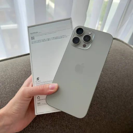 iPhone 16 Pro Max