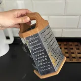 Металлическая миска, терки, подставка для крышек, лейка, ножи, бокалы 4