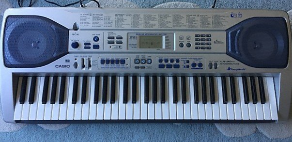 Синтезатор Casio LK90TV с подсветкой клавиш 3