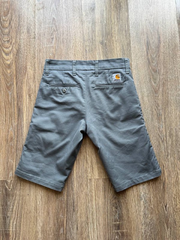 Шорты Carhartt, сумка Kipling, кепка Saucony, женские джинсы True Religion, футболка Yamaha, штаны Nike, поло Stone Island, джинсы Weekend Offender, шорты Evisu