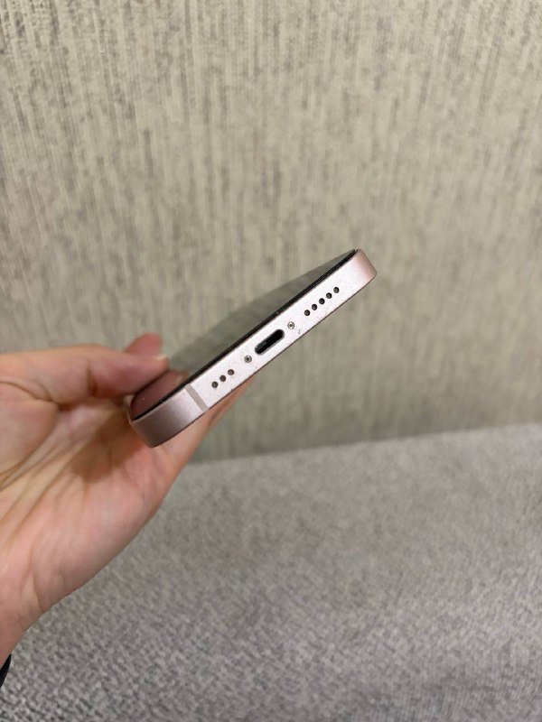 iPhone 13 128 GB розового цвета 3