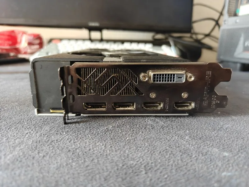 Видеокарта Sapphire Nitro+ Radeon RX 580 8 GB 3