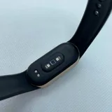 Apple Watch SE 2, Xiaomi Mi Band 9 7