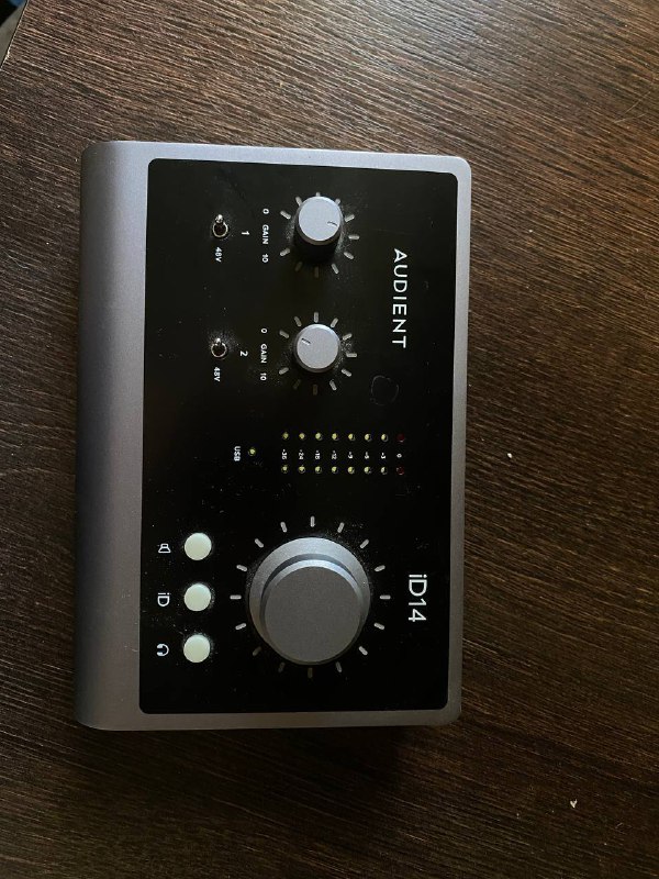 Аудиокарта Audient id14 MKII