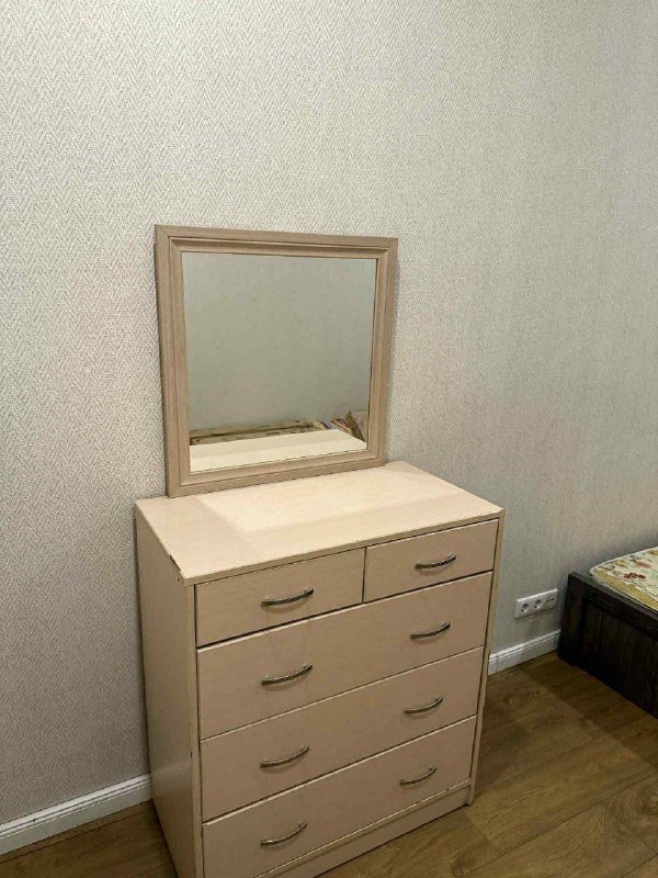 Зеркало 68x68 см