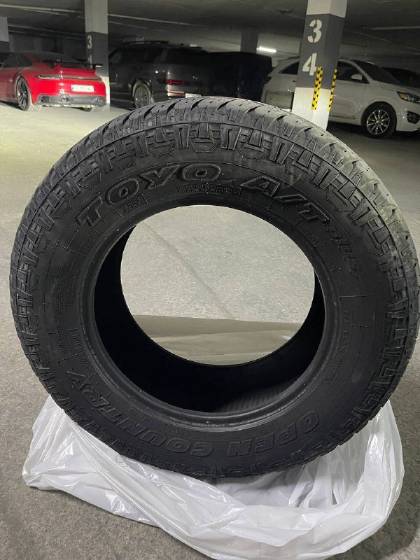 Комплект б/у шин Toyo Open Country, Yokohama Geolander 265/65/R17 3