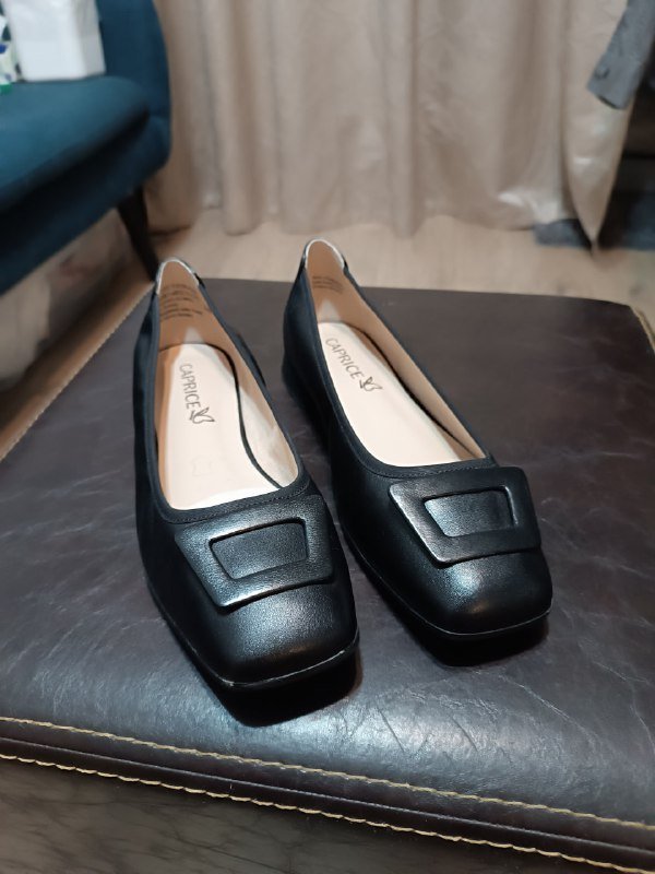 Балетки Caprice, Лоферы Respect, Туфли Högl, Кроссовки Nike Huarache City