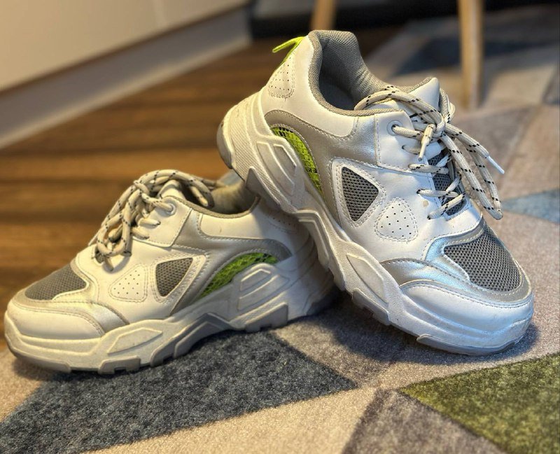 Кроссовки размер 37